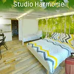 Joli Avec Terrasse, 2km A79, 6km Le Pal Casa de hóspedes 3*
